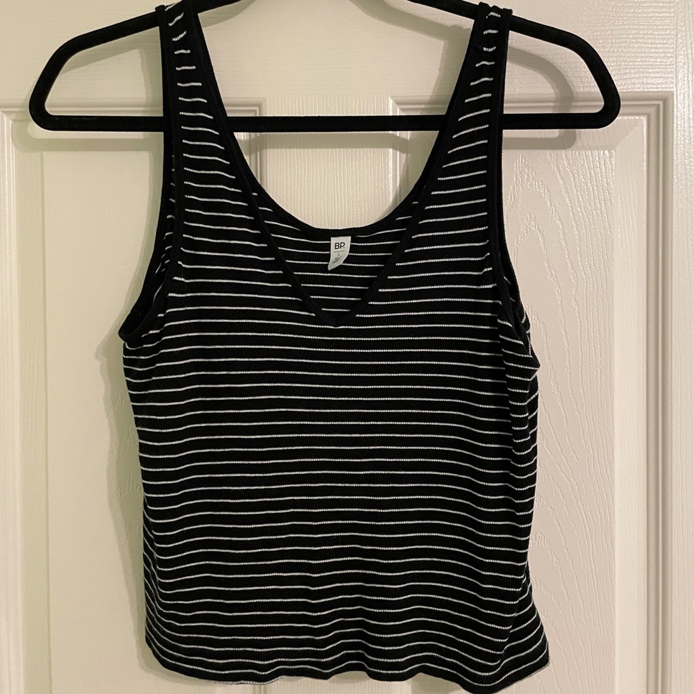BP cropped flowy tank